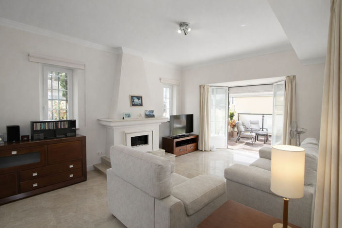 Image No.24-3 Bed Townhouse for sale