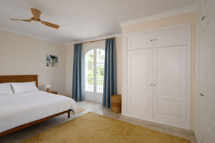 Image No.32-3 Bed Townhouse for sale