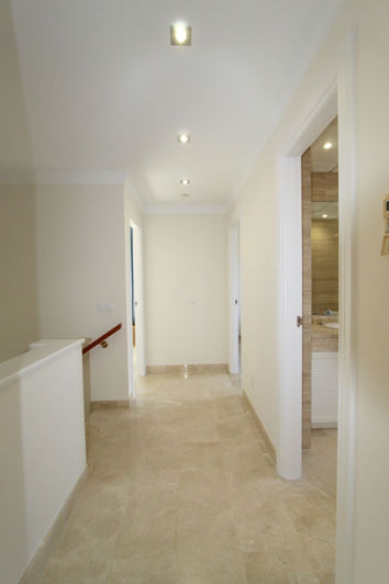 Image No.34-3 Bed Townhouse for sale