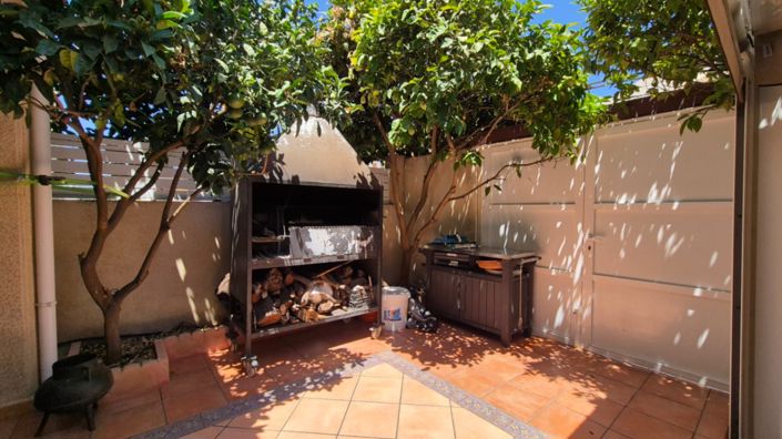 Image No.42-3 Bed Townhouse for sale