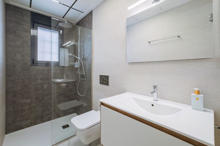 Image No.30-2 Bed Apartment for sale