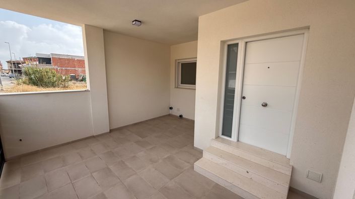 Image No.35-3 Bed Duplex for sale