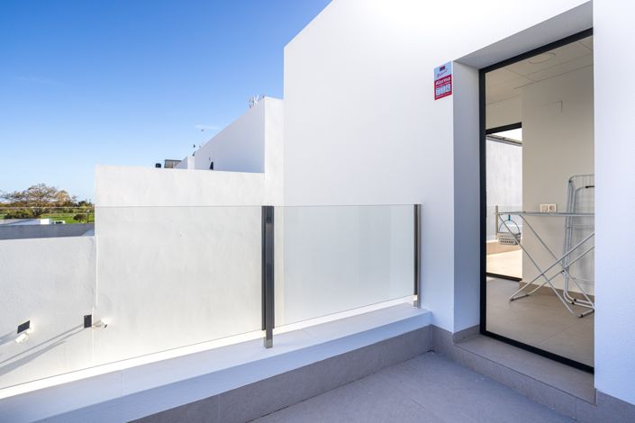 Image No.42-4 Bed Villa for sale