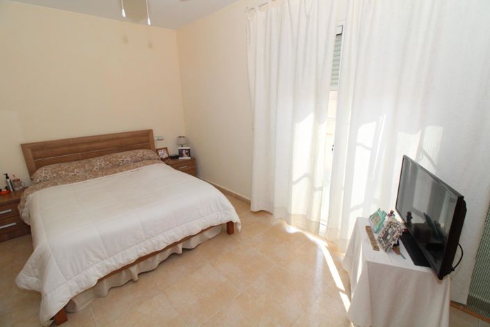 Image No.28-3 Bed Duplex for sale