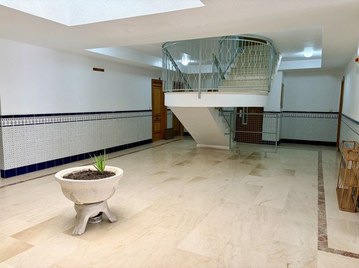Image No.6-3 Bed House for sale