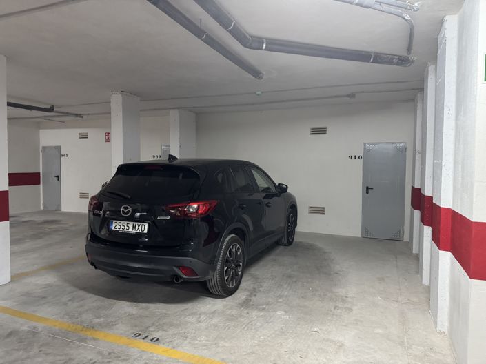 Image No.18-3 Bed Apartment for sale