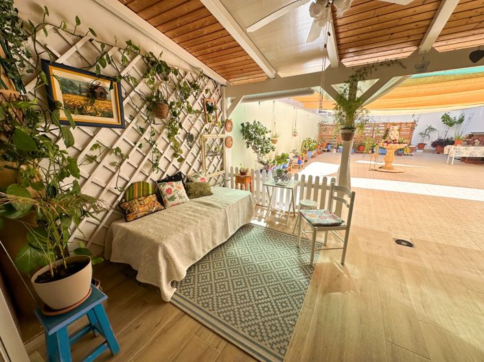 Image No.23-2 Bed Apartment for sale