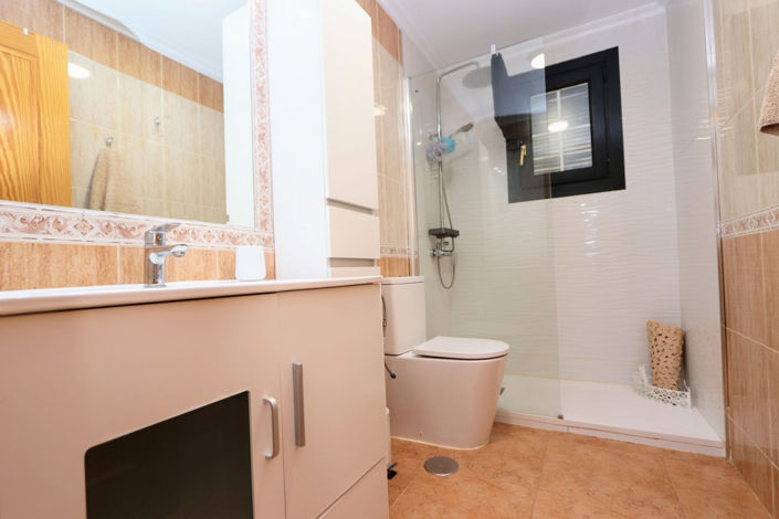 Image No.22-2 Bed Apartment for sale