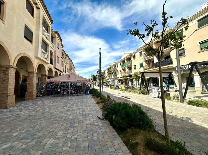 Image No.34-2 Bed Apartment for sale