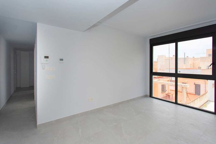 Image No.21-2 Bed House for sale