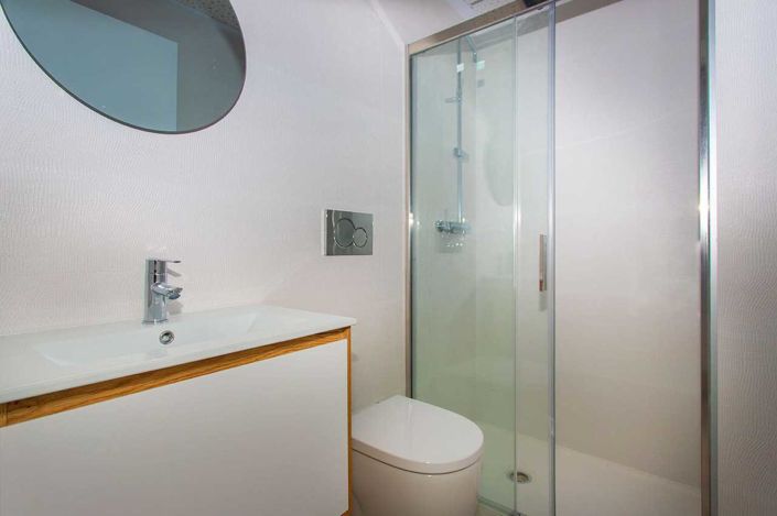 Image No.8-2 Bed House for sale