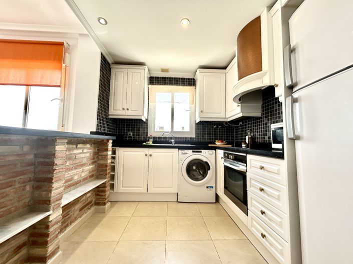 Image No.9-2 Bed Apartment for sale