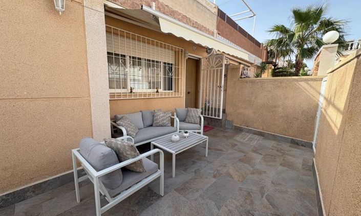 Image No.10-3 Bed Apartment for sale
