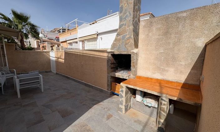 Image No.14-3 Bed Apartment for sale