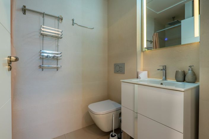 Image No.15-3 Bed Apartment for sale