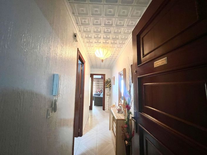 Image No.24-3 Bed Apartment for sale