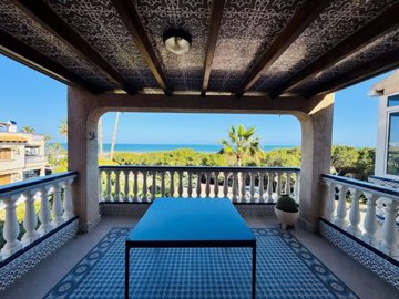 o1jlm1qfoif1s85t4o28tt4es38