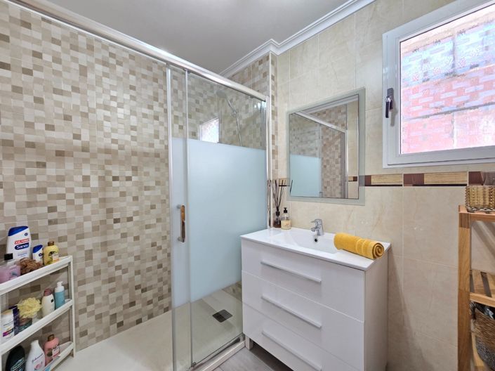 Image No.30-2 Bed Apartment for sale