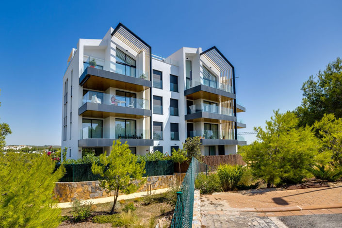 Image No.4-2 Bed Apartment for sale