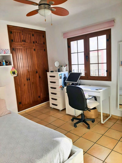 Image No.10-2 Bed Townhouse for sale