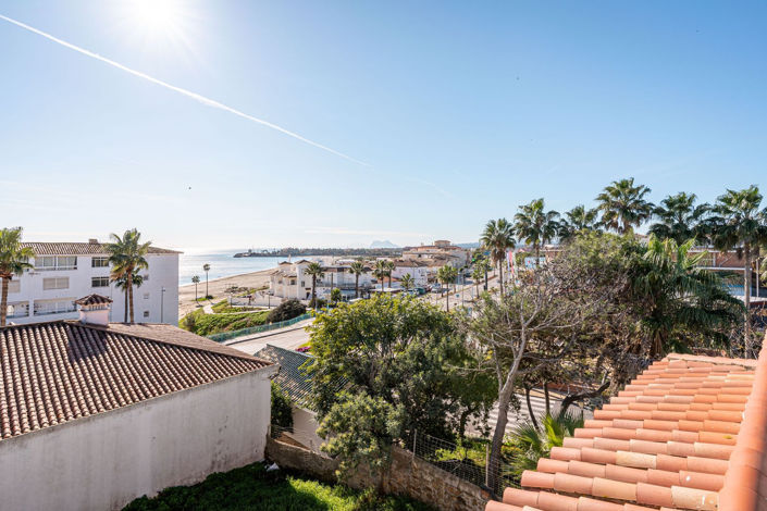 Image No.2-11 Bed Villa for sale