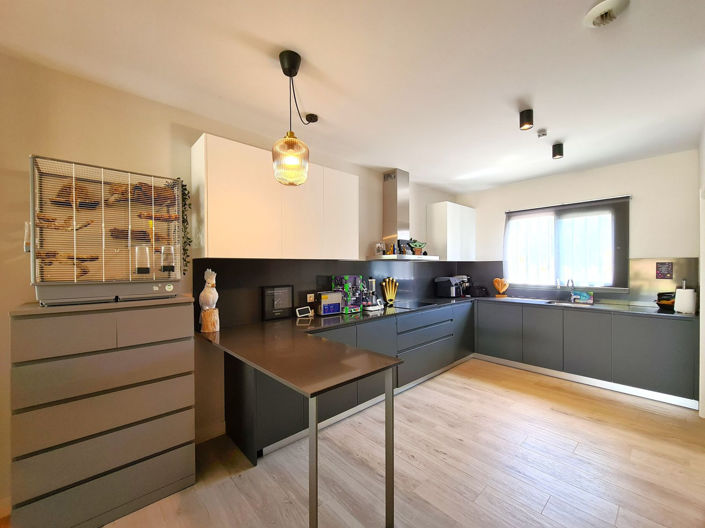 Image No.5-3 Bed Townhouse for sale