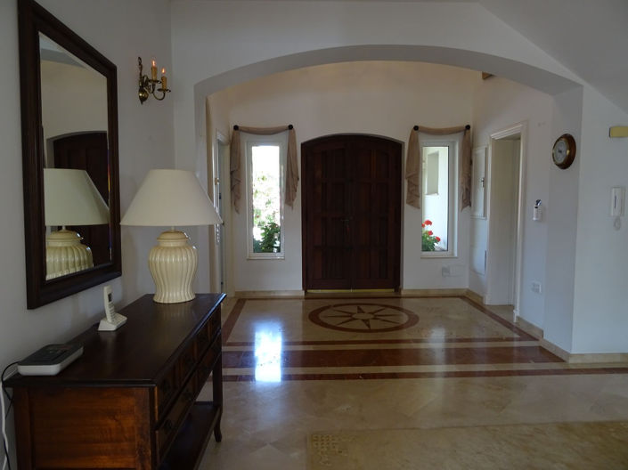 Image No.28-4 Bed Townhouse for sale