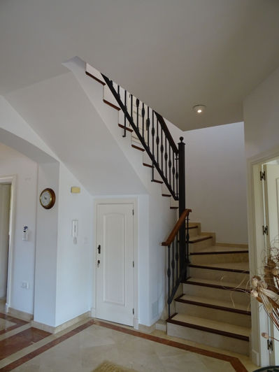 Image No.30-4 Bed Townhouse for sale