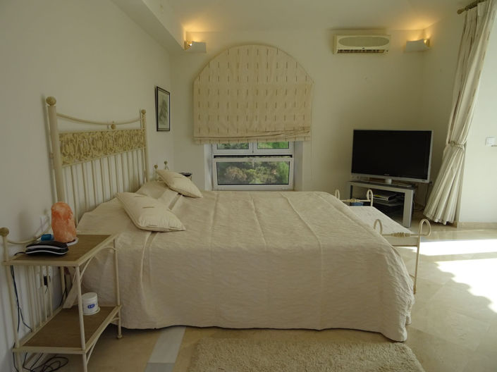 Image No.36-4 Bed Townhouse for sale