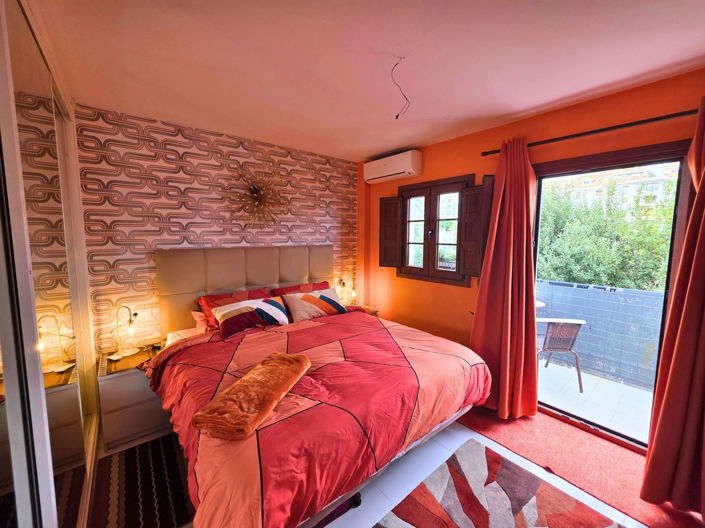 Image No.10-3 Bed Apartment for sale