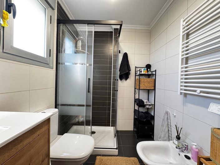 Image No.22-3 Bed House for sale