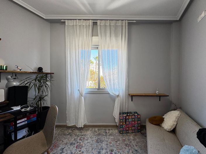 Image No.32-3 Bed House for sale