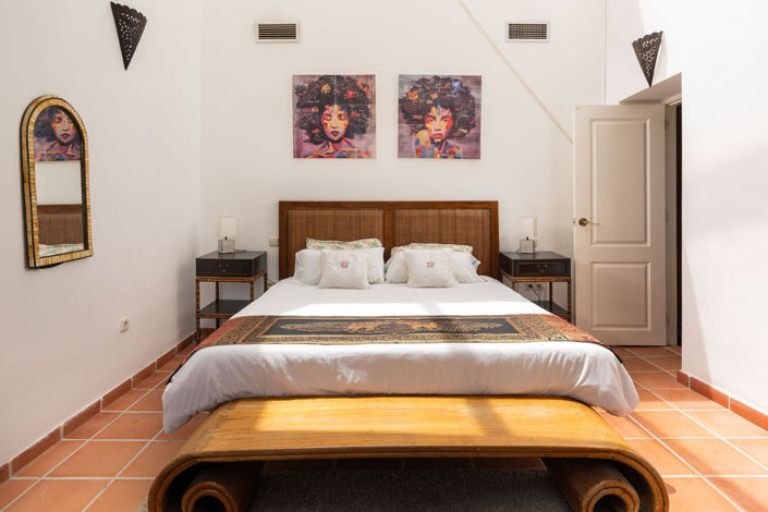 Image No.8-5 Bed Villa for sale