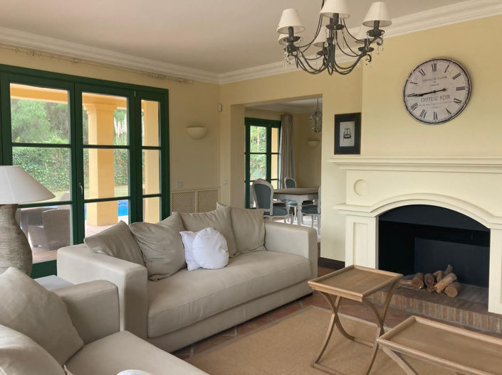 Image No.12-6 Bed Villa for sale