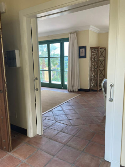 Image No.15-6 Bed Villa for sale