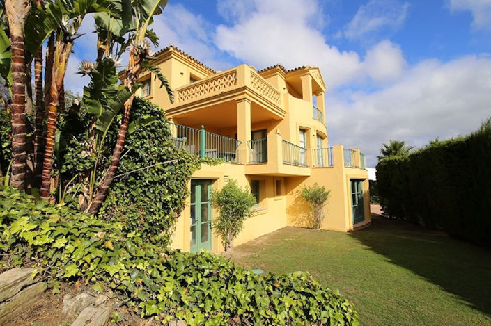 Image No.2-6 Bed Townhouse for sale
