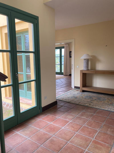 Image No.24-6 Bed Townhouse for sale