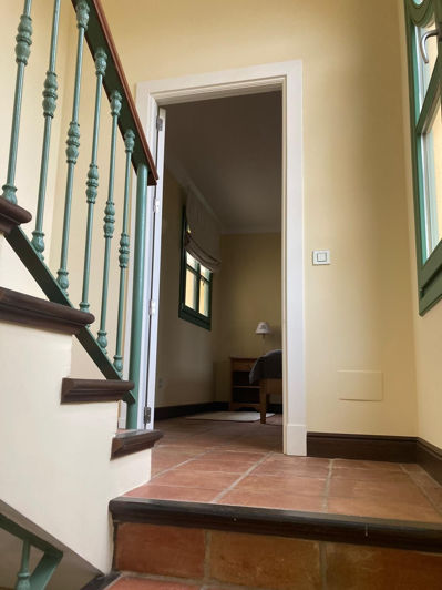 Image No.27-6 Bed Townhouse for sale