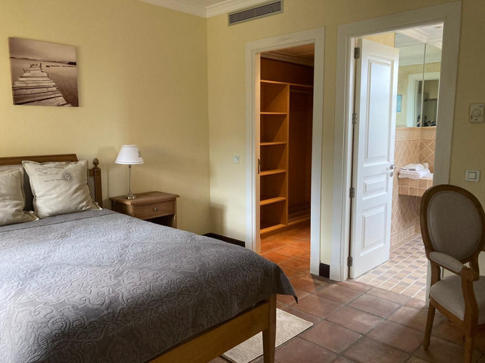 Image No.28-6 Bed Townhouse for sale