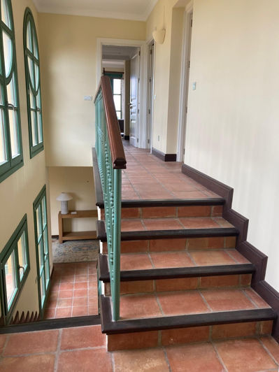 Image No.30-6 Bed Townhouse for sale