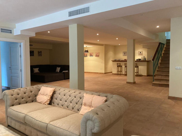 Image No.44-6 Bed Townhouse for sale