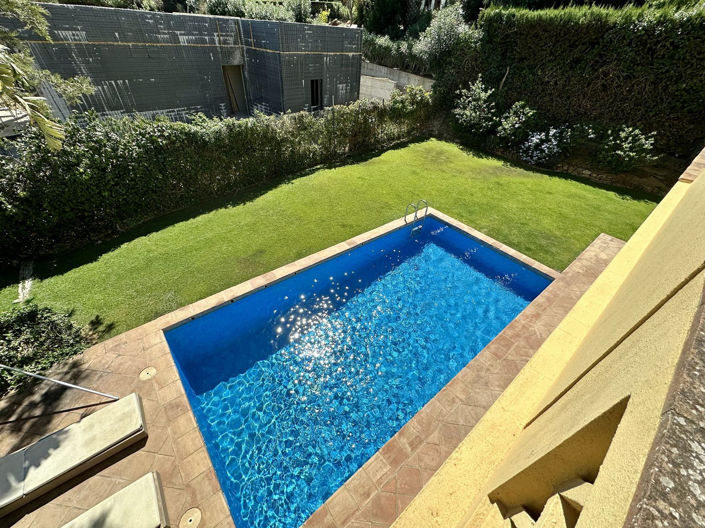 Image No.49-6 Bed Townhouse for sale