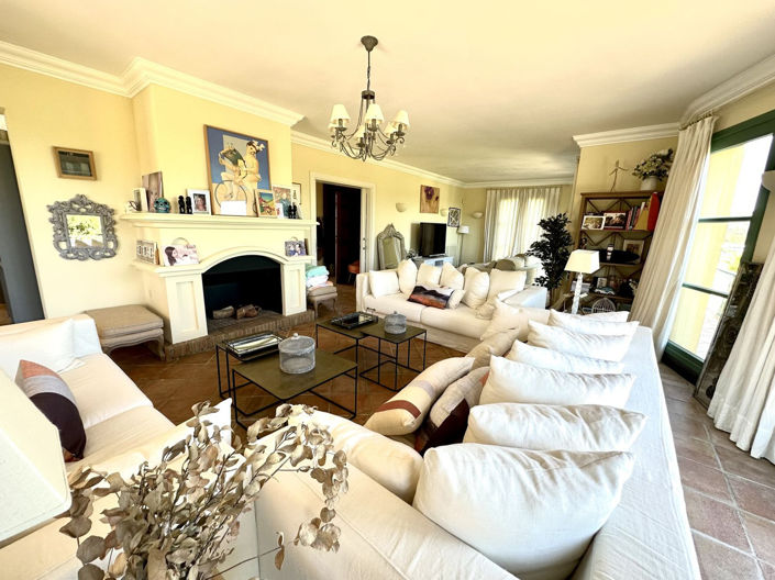 Image No.5-6 Bed Villa for sale