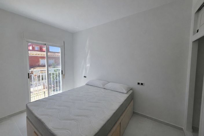 Image No.24-3 Bed Duplex for sale