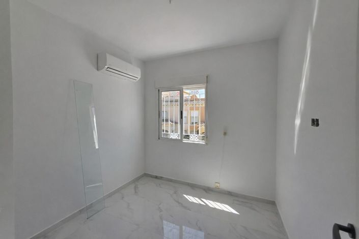 Image No.29-3 Bed Duplex for sale