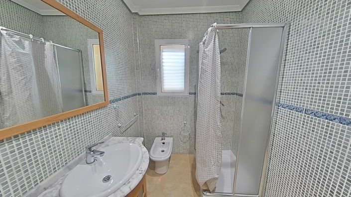 Image No.19-4 Bed Duplex for sale