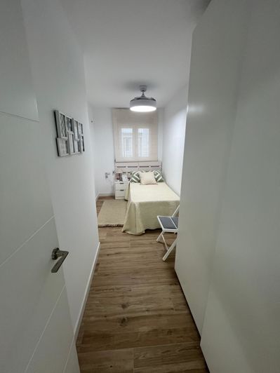 Image No.18-3 Bed Apartment for sale