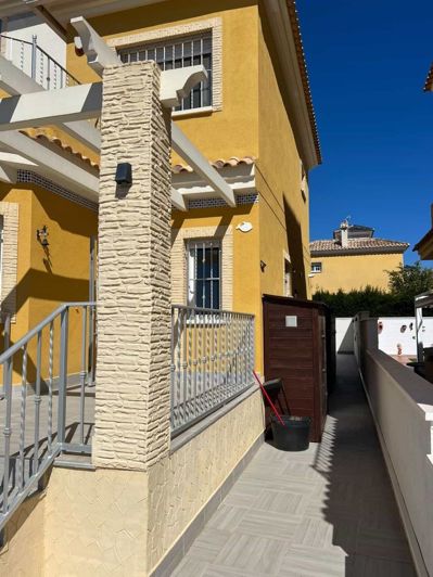 Image No.10-3 Bed Villa for sale