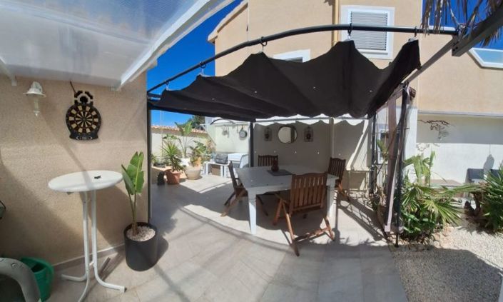 Image No.8-3 Bed Villa for sale