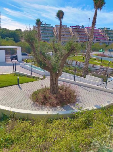 Image No.23-2 Bed Apartment for sale